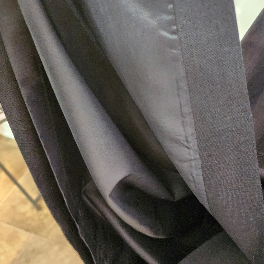 Chic Black Button-Accent Midi Skirt - Picture 5 of 5